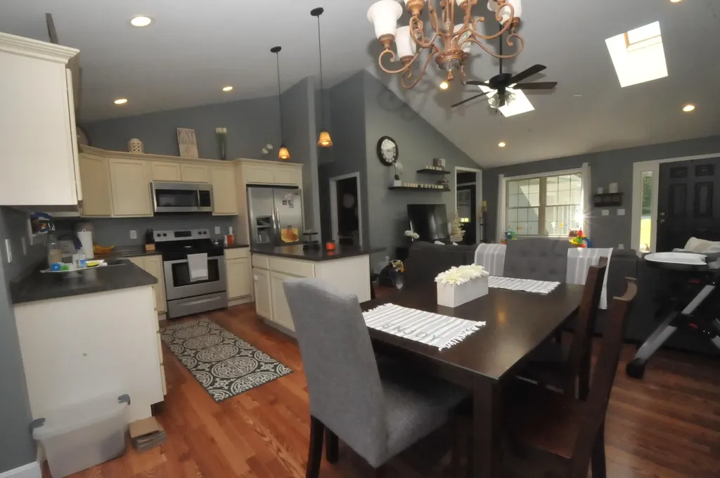 539 Lebanon Road Winterport ME 04496