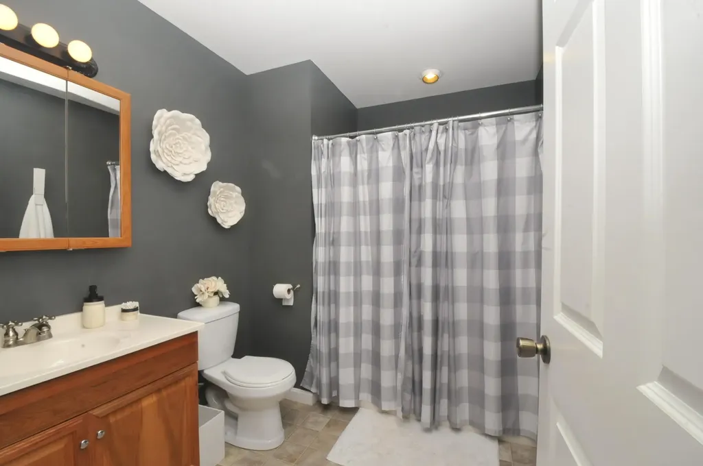 539 Lebanon Road Winterport ME 04496