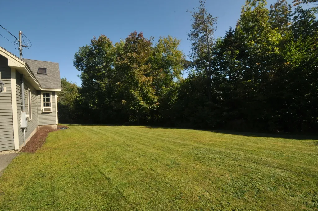 539 Lebanon Road Winterport ME 04496