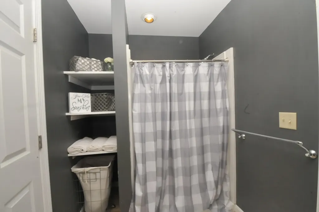 539 Lebanon Road Winterport ME 04496