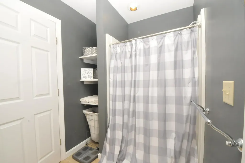 539 Lebanon Road Winterport ME 04496