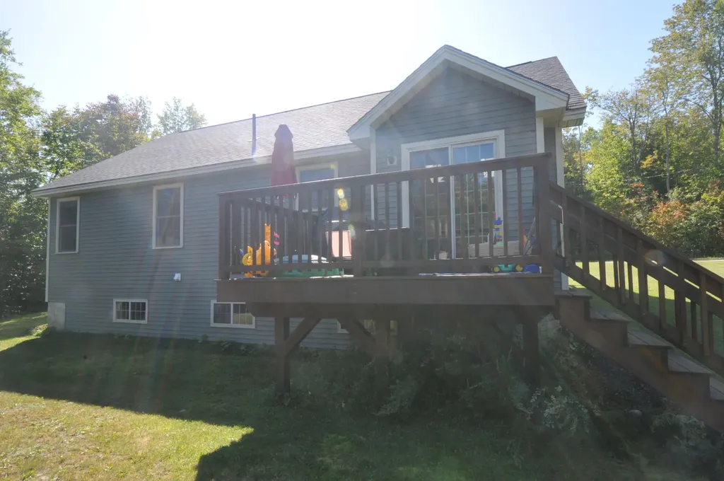 539 Lebanon Road Winterport ME 04496