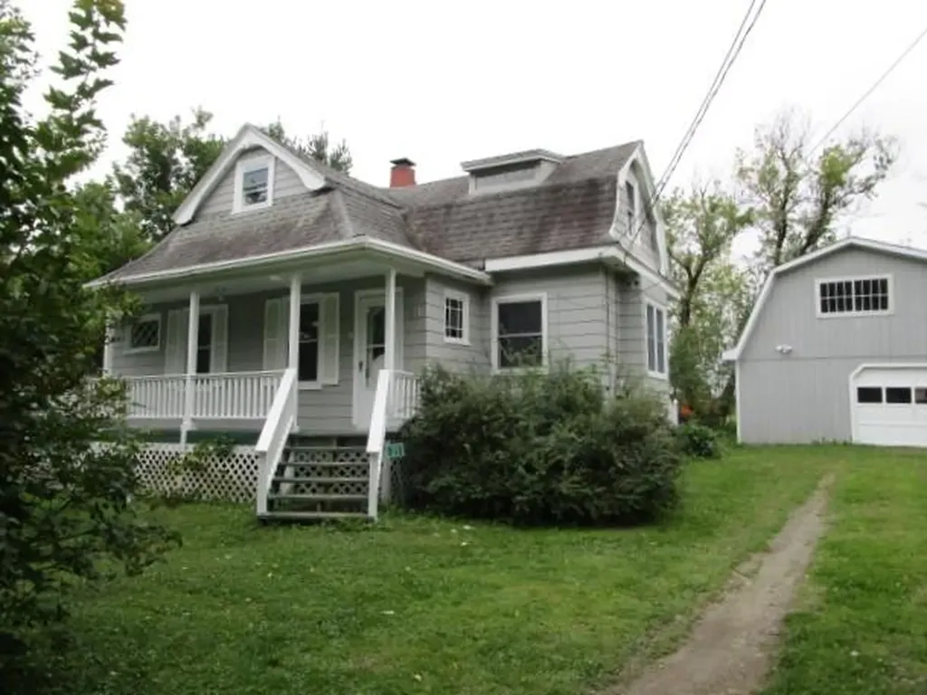 21 Mckinley Avenue Orrington ME 04474