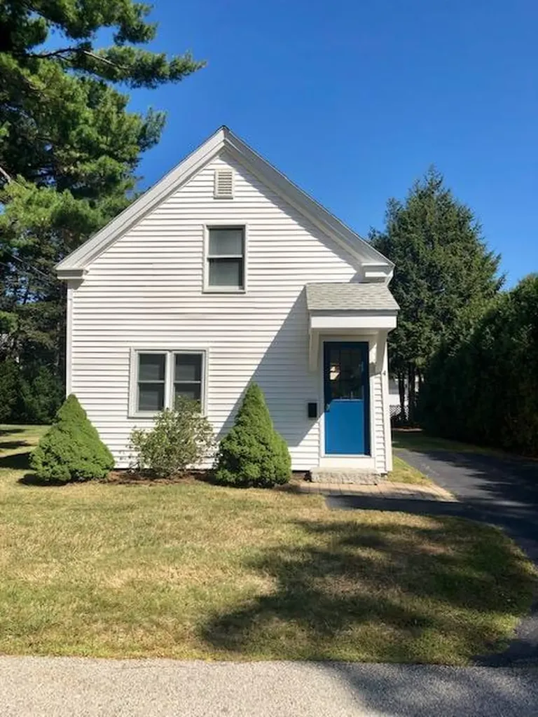 4 Roberts Street Biddeford ME 04005