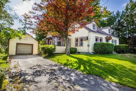 22 Elmhurst Street Waterville ME 04901