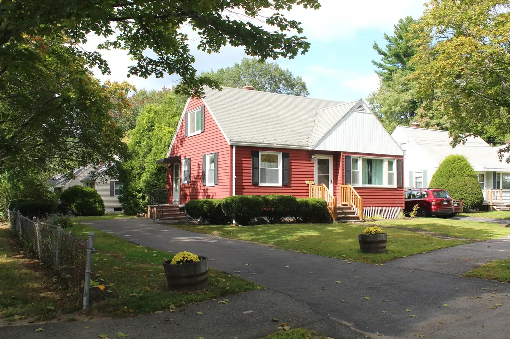 186 Warwick Street Portland ME 04102