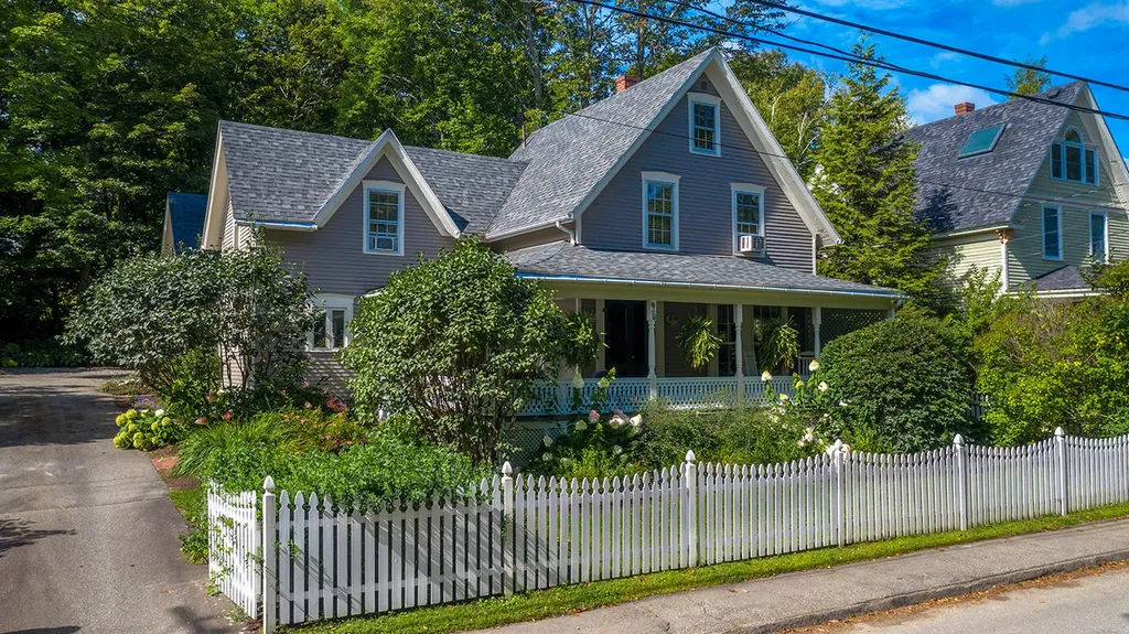 95 Bay View Street Camden ME 04843