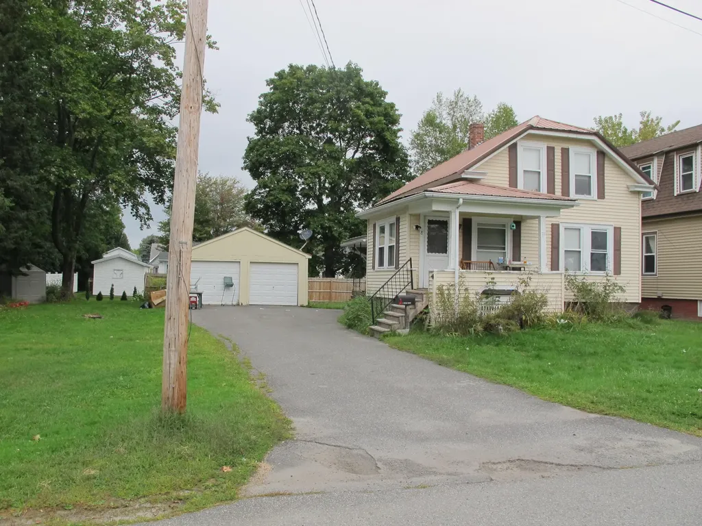 8 Fairmont Street Waterville ME 04901