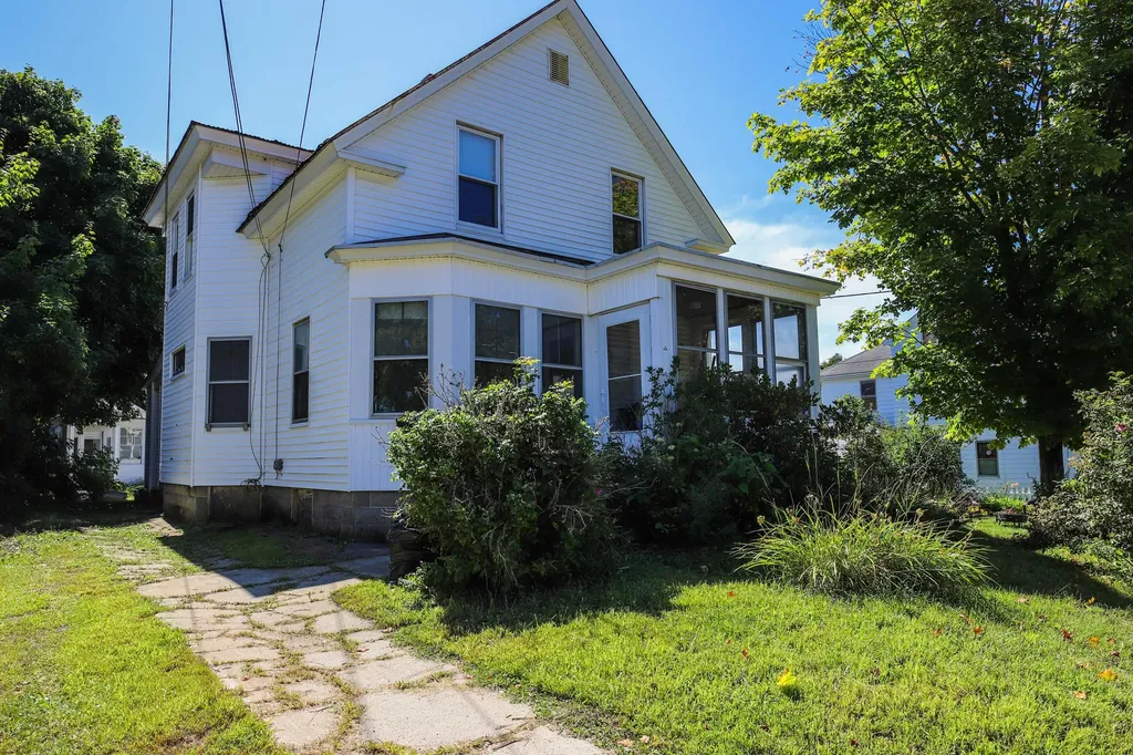 10 W Elm Street Sanford ME 04073