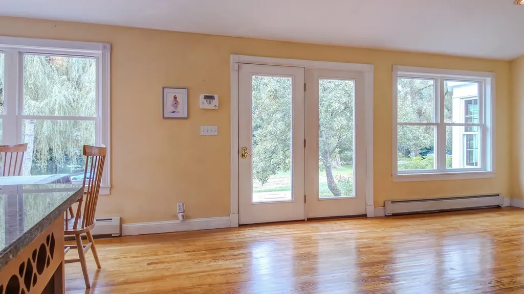 21 Ridge Road Bowdoinham ME 04008