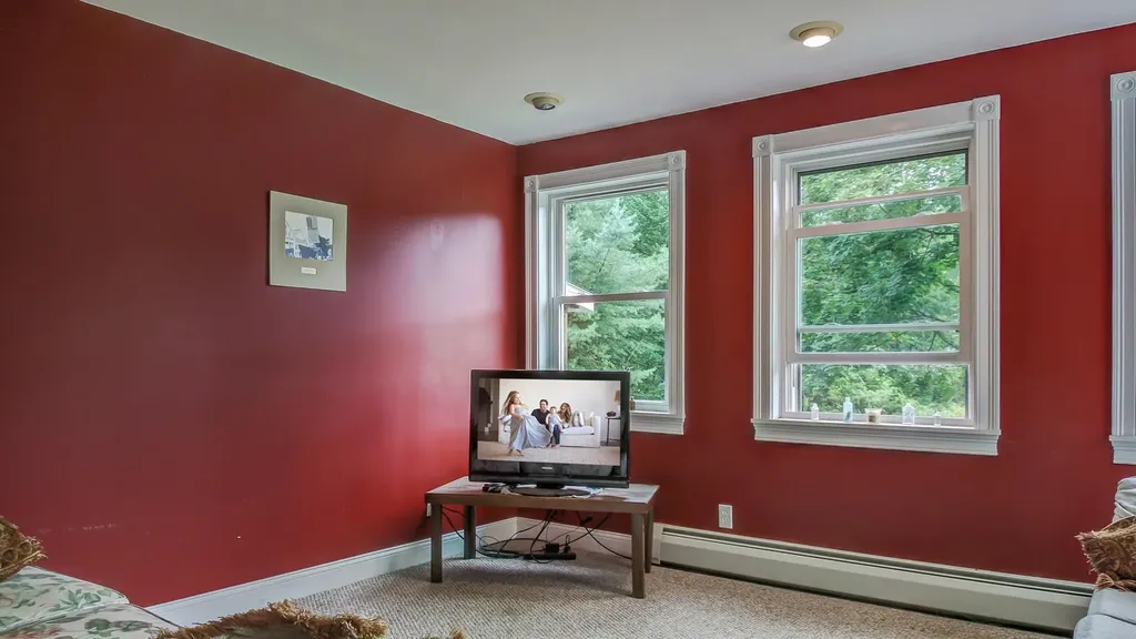 21 Ridge Road Bowdoinham ME 04008