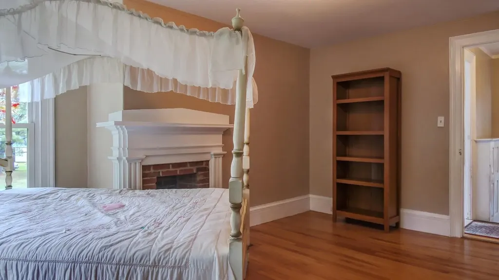 21 Ridge Road Bowdoinham ME 04008