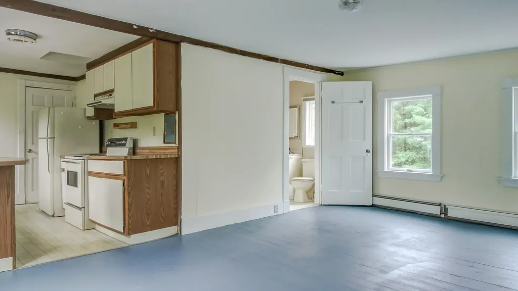 21 Ridge Road Bowdoinham ME 04008