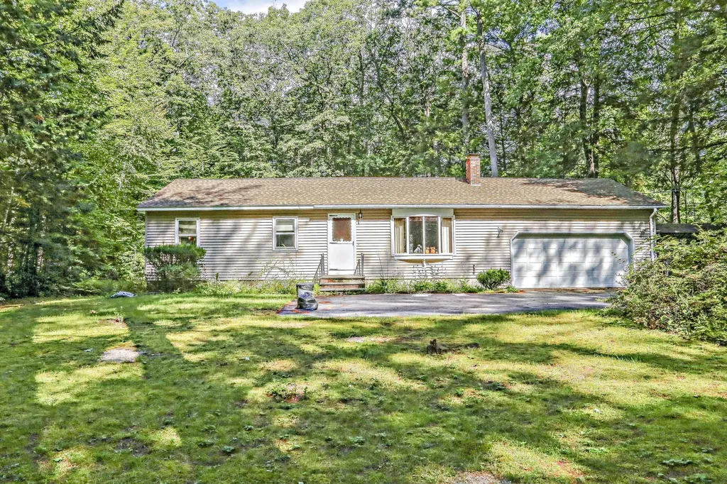 7 Many Oaks Lane Windham ME 04062