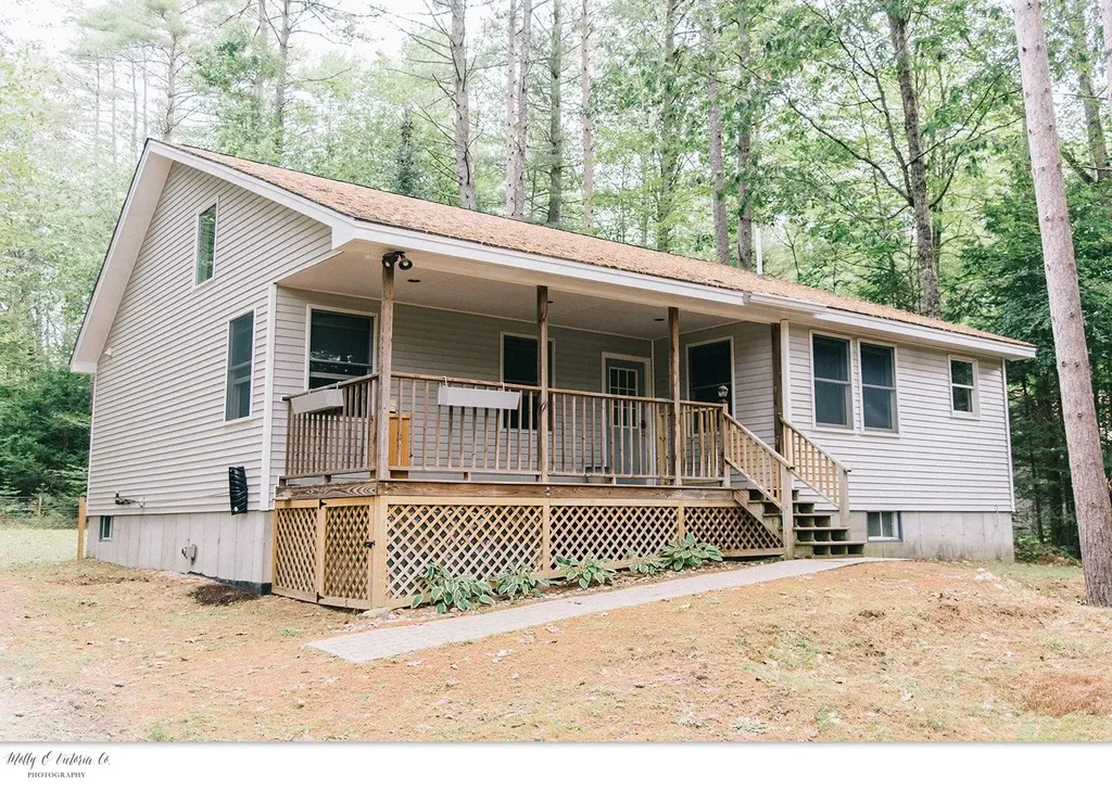 70 Colonial Circle Harrison ME 04040