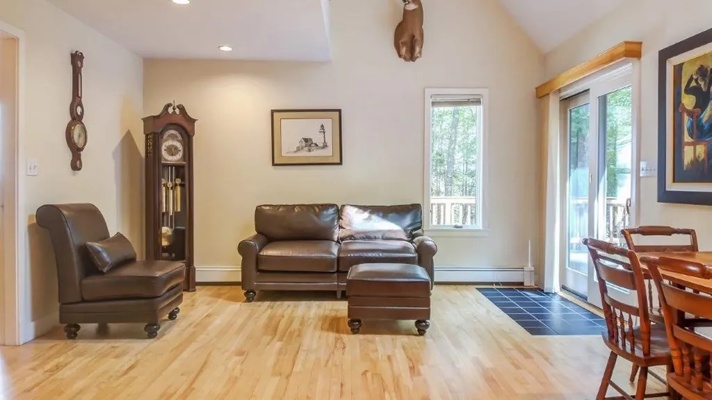71 Oatway Lane Winthrop ME 04364