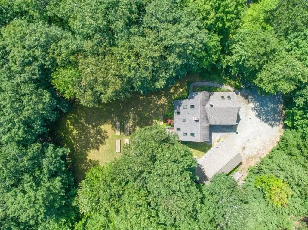 71 Oatway Lane Winthrop ME 04364