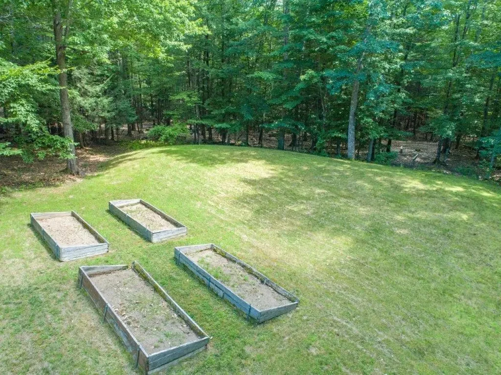 71 Oatway Lane Winthrop ME 04364