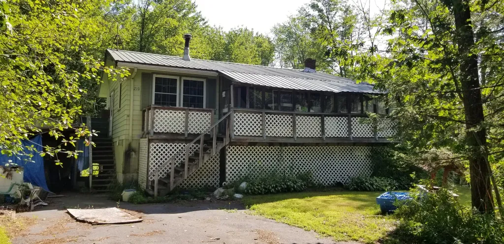 210 Brackett Road Gorham ME 04038