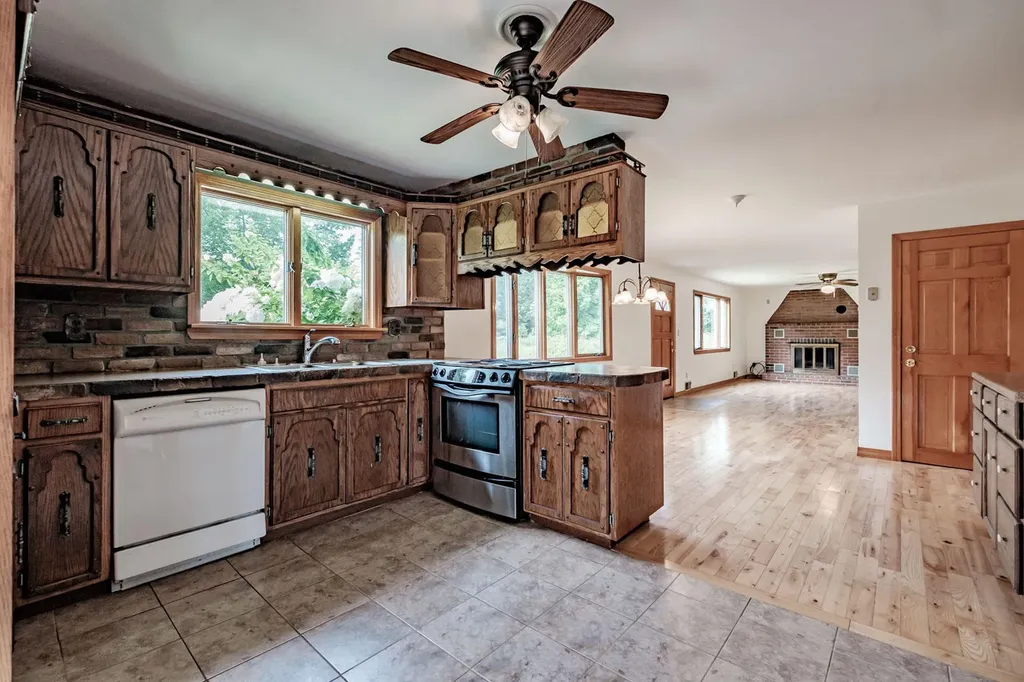 105 W Washington Road Washington ME 04574