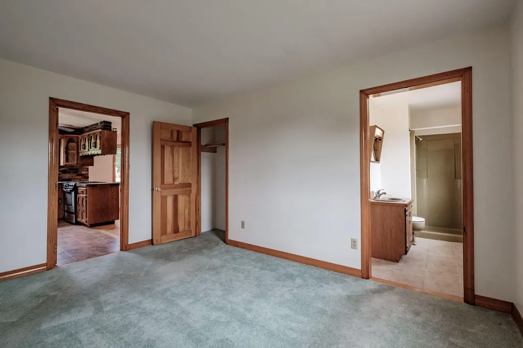 105 W Washington Road Washington ME 04574