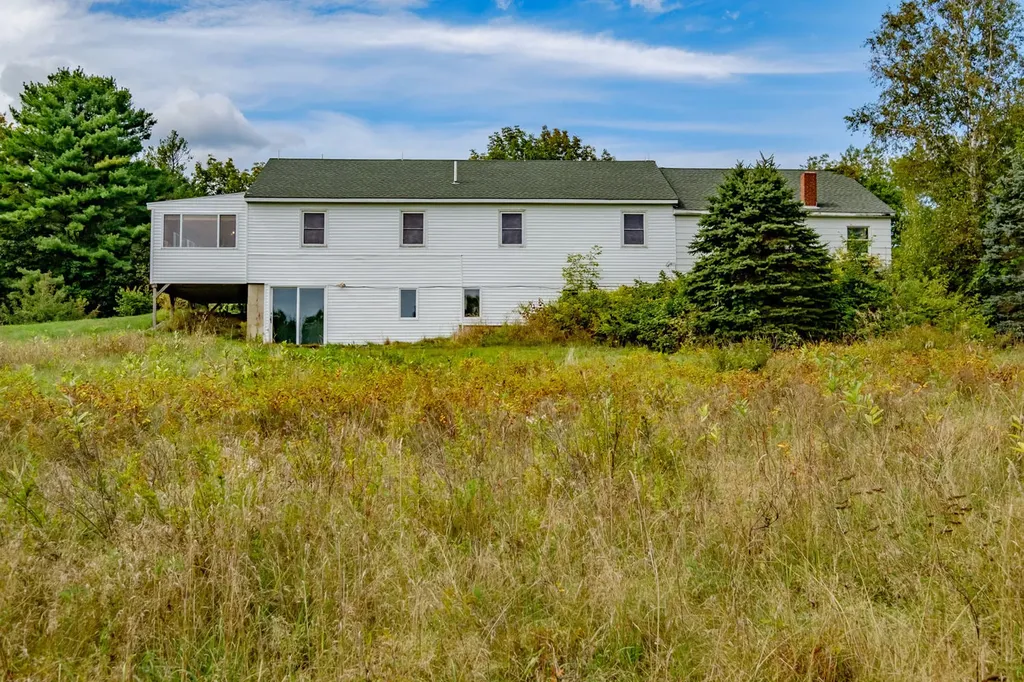 105 W Washington Road Washington ME 04574