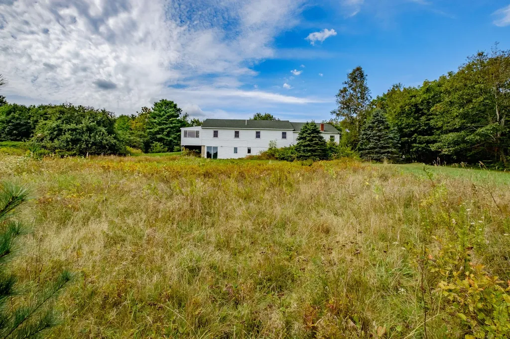 105 W Washington Road Washington ME 04574