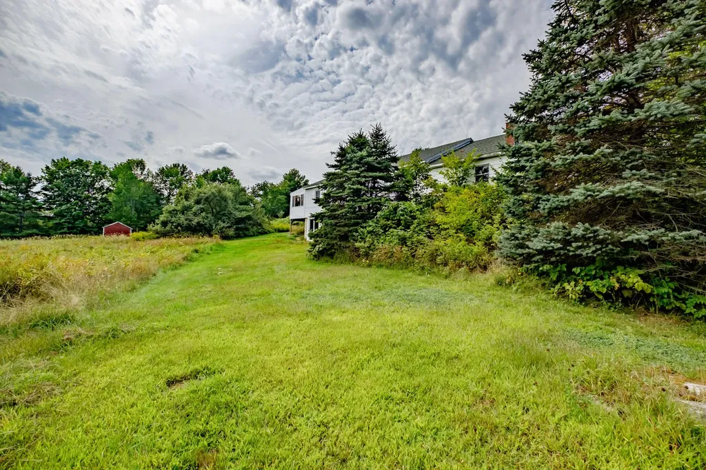 105 W Washington Road Washington ME 04574