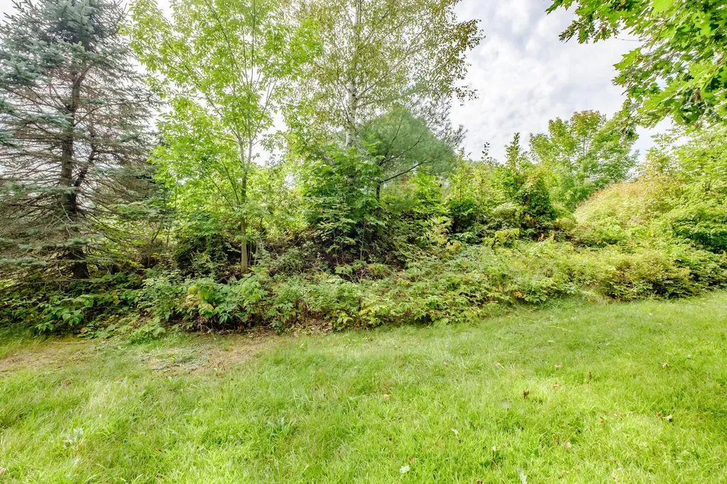 105 W Washington Road Washington ME 04574