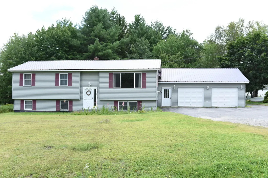 560 W Broadway Lincoln ME 04457