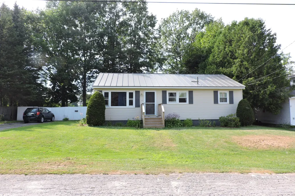 3 Bolduc Avenue Winslow ME 04901