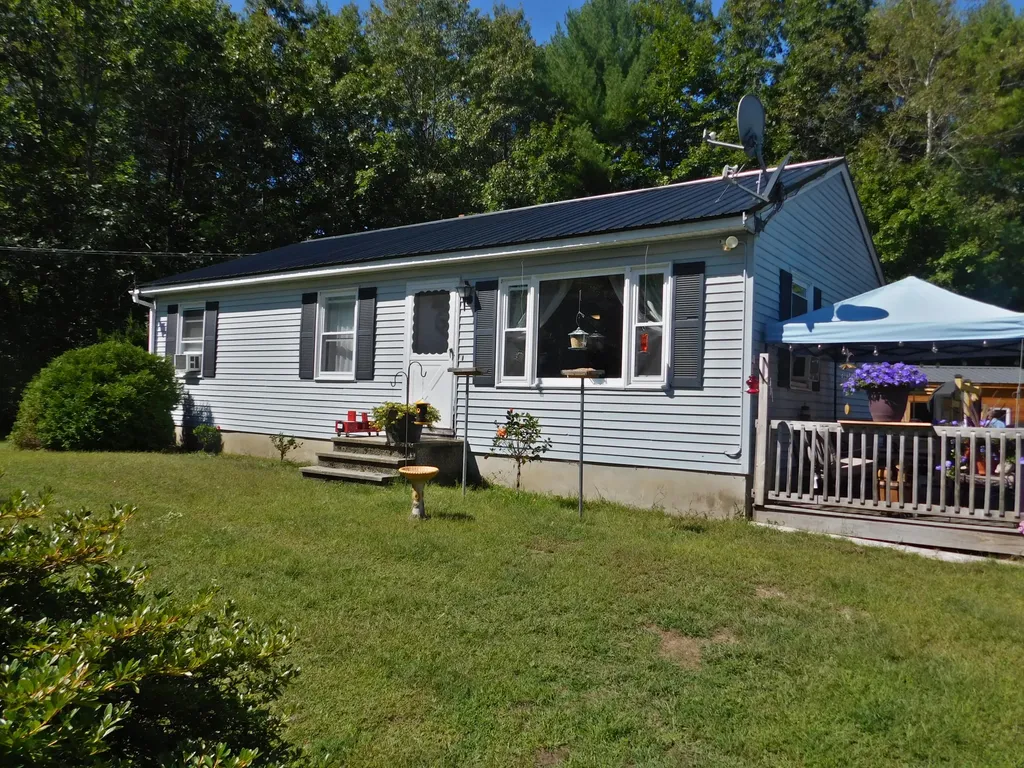 3 Deerfield Circle Standish ME 04084