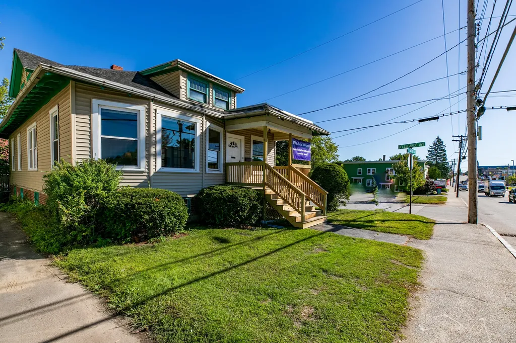 478 Sabattus Street Lewiston ME 04240
