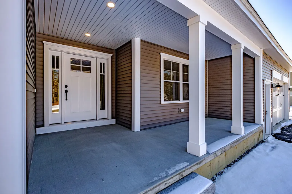 59 Ocean Greens Drive Saco ME 04072