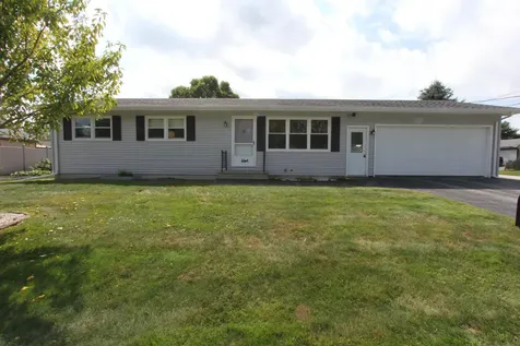 19 Ann Street Lewiston ME 04240