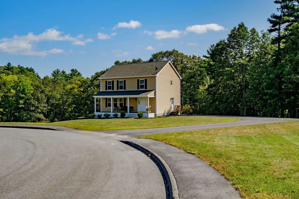 15 Georges Lane Windham ME 04062
