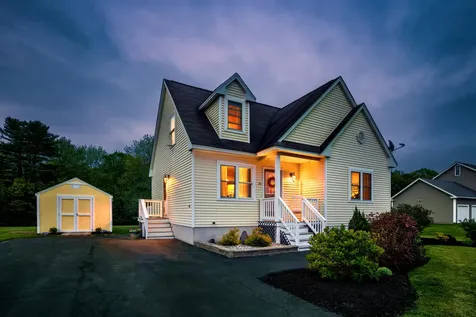 26 Lily Lane Gorham ME 04038