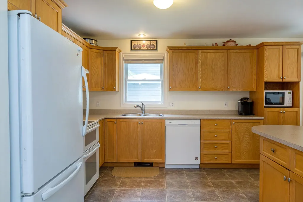 37 Olive Avenue Lewiston ME 04240
