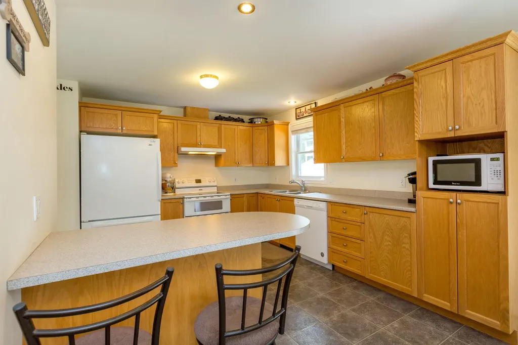 37 Olive Avenue Lewiston ME 04240