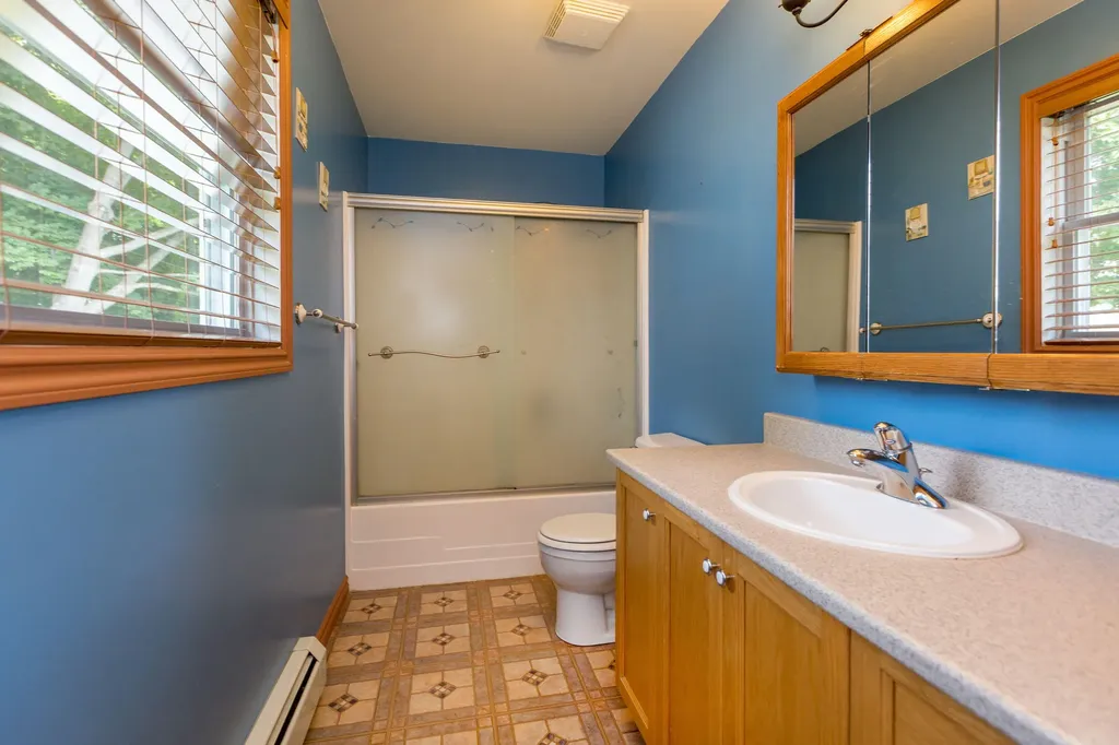 37 Olive Avenue Lewiston ME 04240