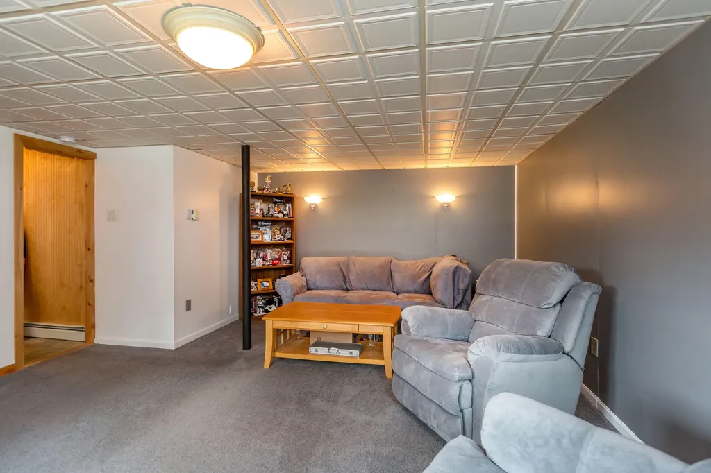37 Olive Avenue Lewiston ME 04240