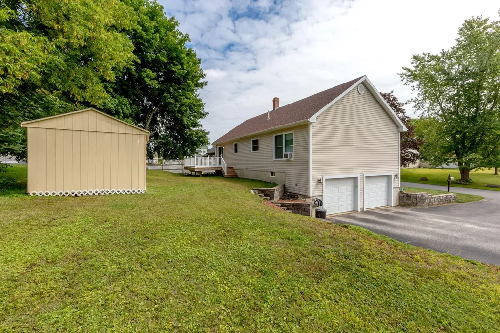 37 Olive Avenue Lewiston ME 04240