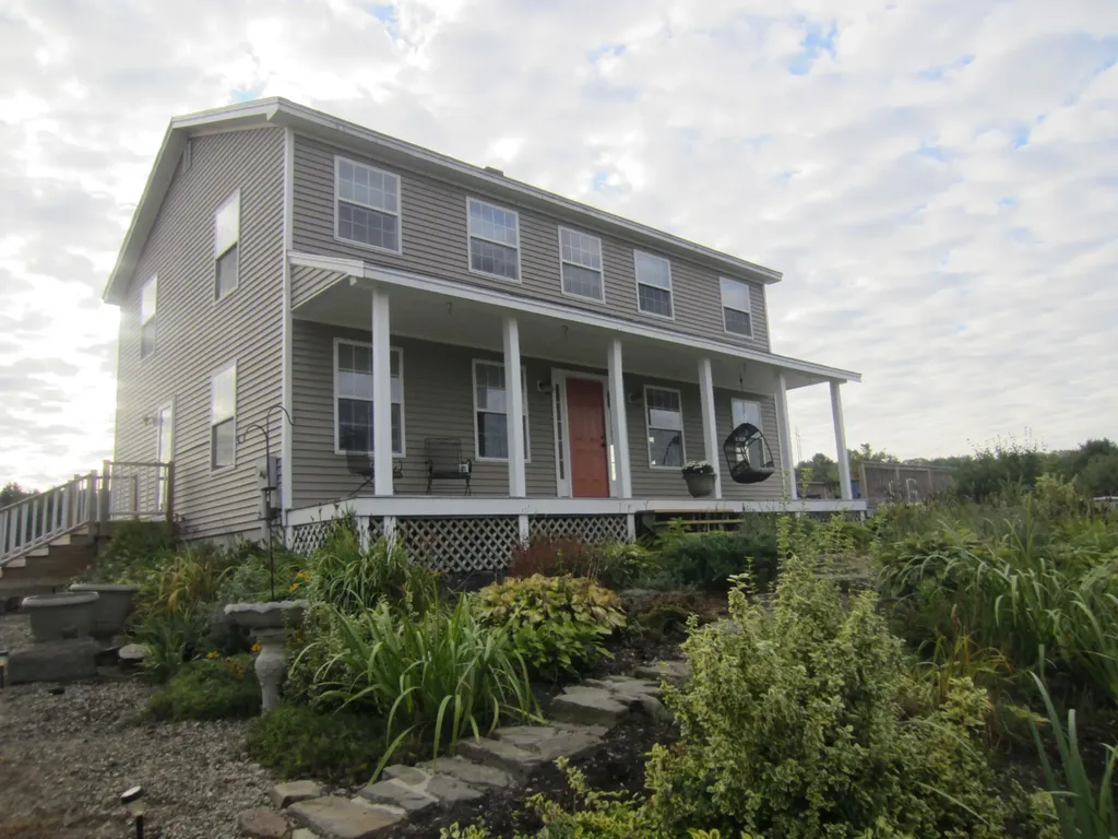 341 Augusta Road Topsham ME 04086