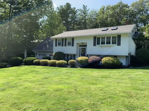26 Norway Drive Chelsea ME 04330
