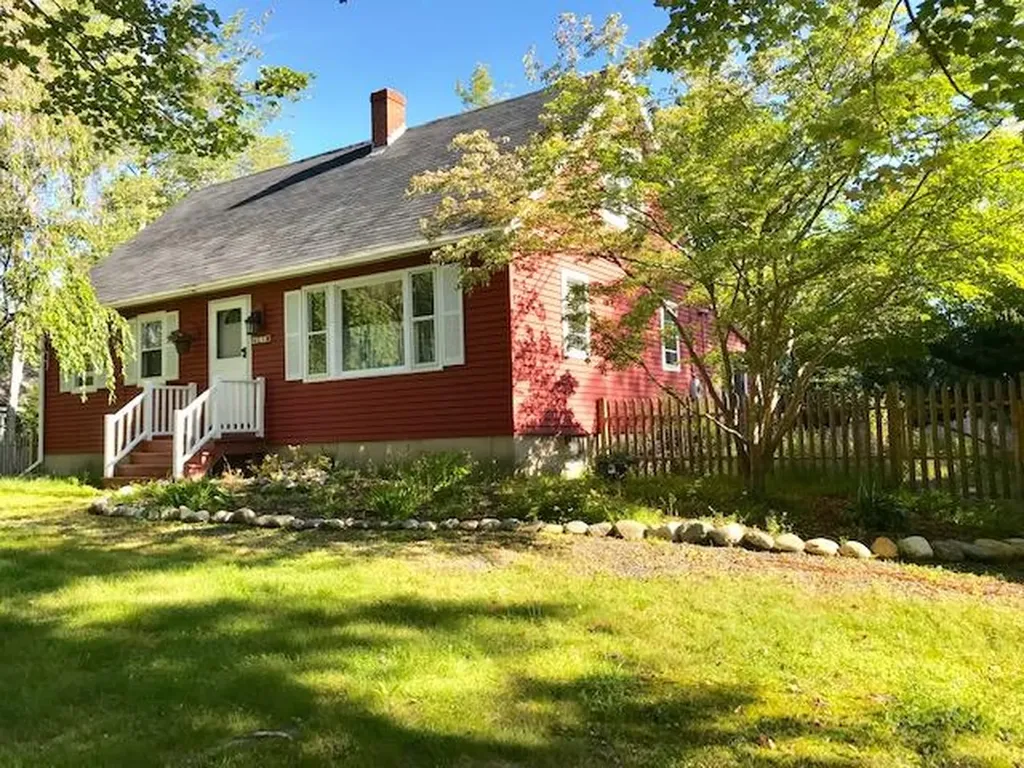 23 Maddocks Avenue Ellsworth ME 04605