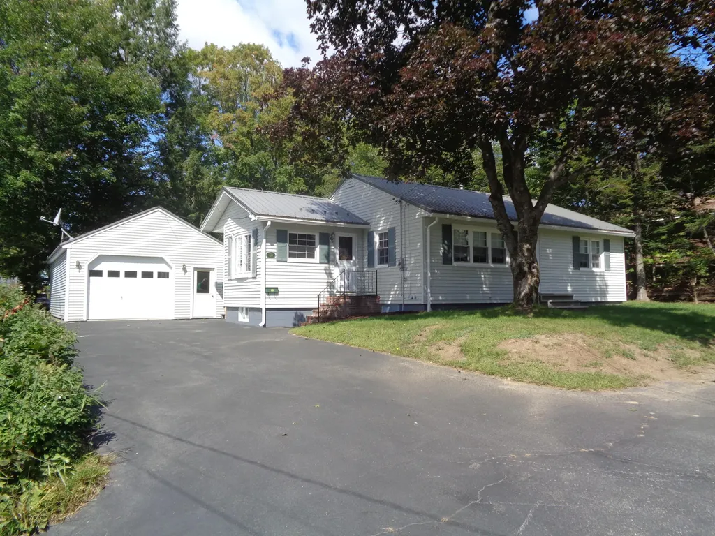 58 Michigan Street Millinocket ME 04462