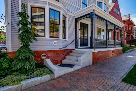 31 Bramhall Street Portland ME 04102
