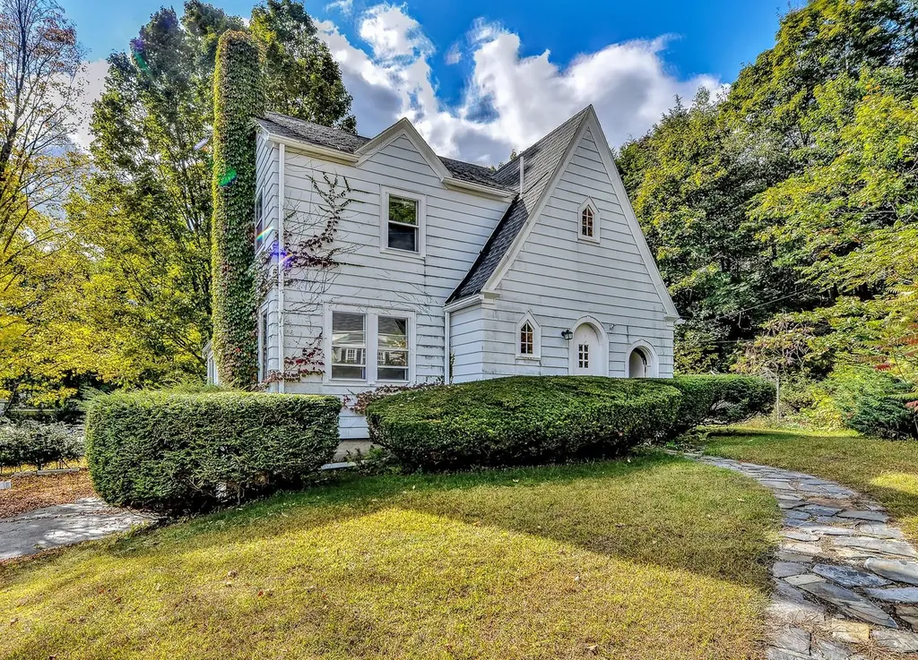 62 Central Street Hallowell ME 04347