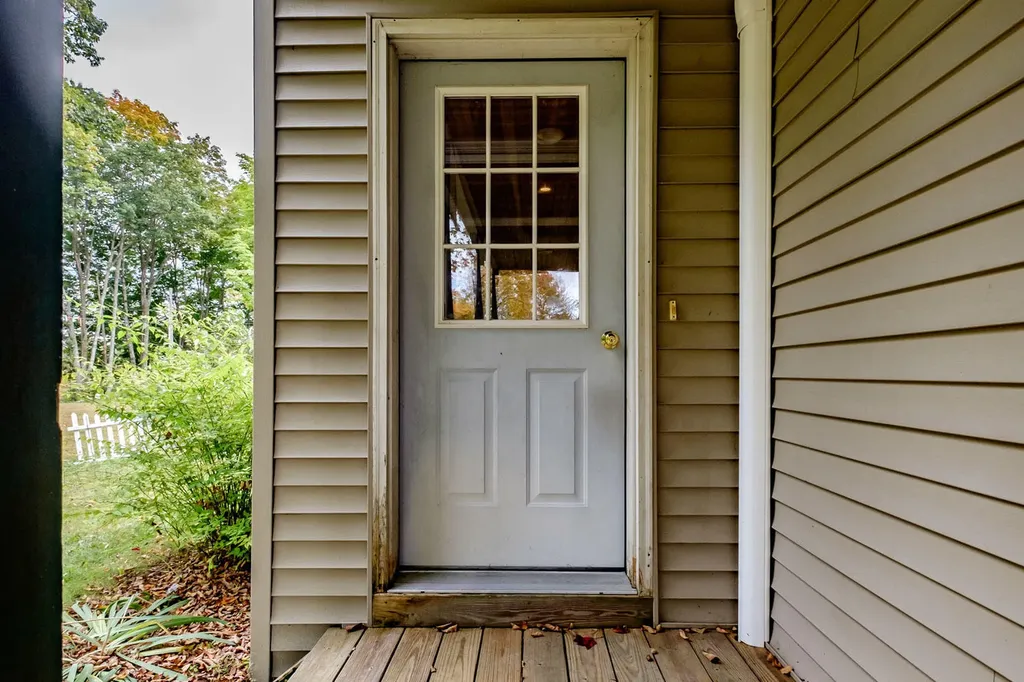 19 Davis Annex Gorham ME 04038