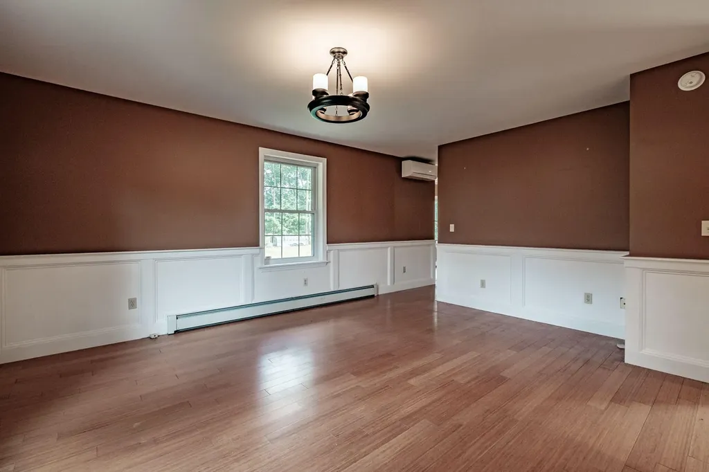 19 Davis Annex Gorham ME 04038